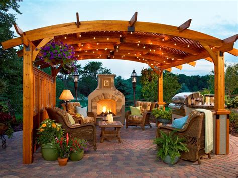 best pergolas for backyard.